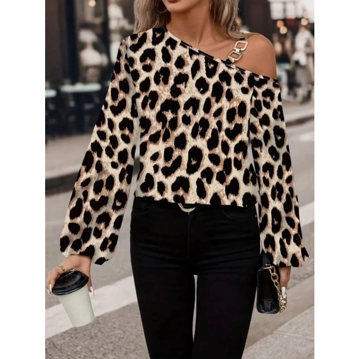 Kadın Uzun Kollu Tek Omuzu Açık Tokalı Leopar Desenli Modal Bluz