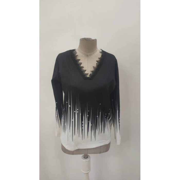 Kadın Uzun Kollu V Dantel Yaka Desenli Modal Bluz