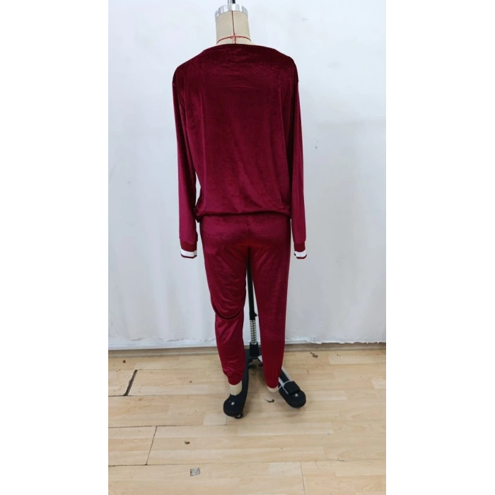 Kadın Uzun Kollu V Yaka Kadife Bluz Ve Pantolon Ikili Takım