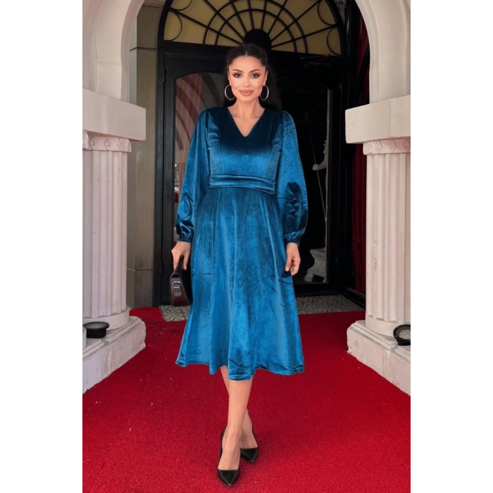 Kadın Uzun Kollu V Yaka Kuşak Dahil Kadife Kumaş Midi Boy Elbise