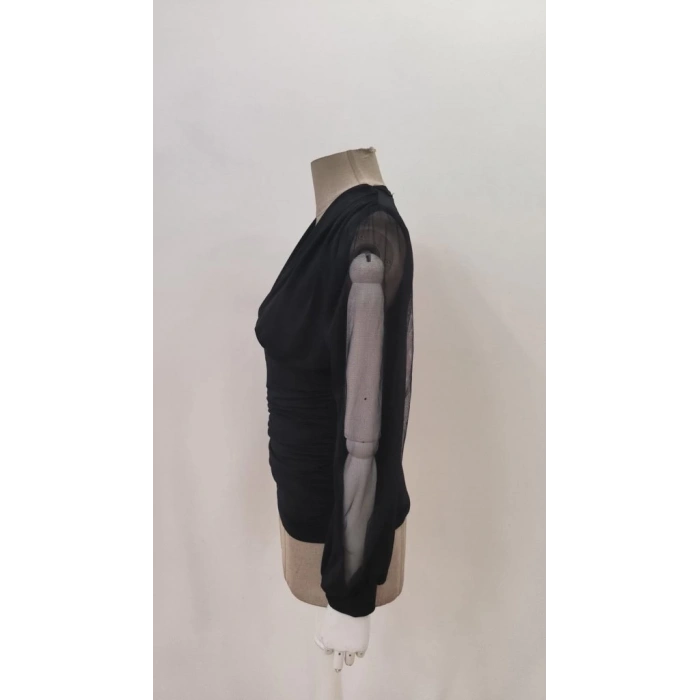 Kadın Uzun Yırtmaç Tül Detaylı Derin V Yakalı Sandy Bluz