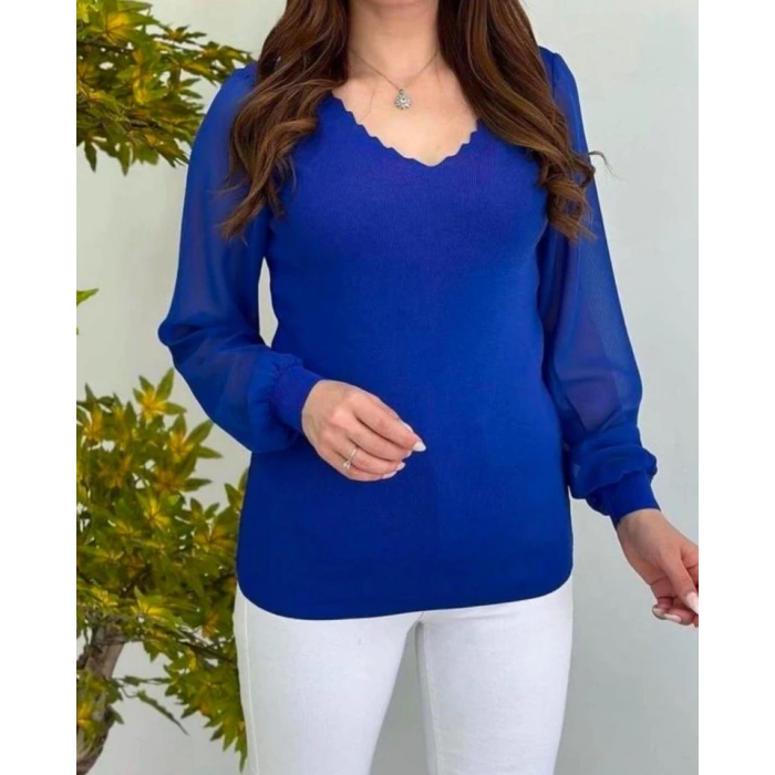 Kadın V Yaka Kolları Dökümlü Tül Detay Triko Bluz