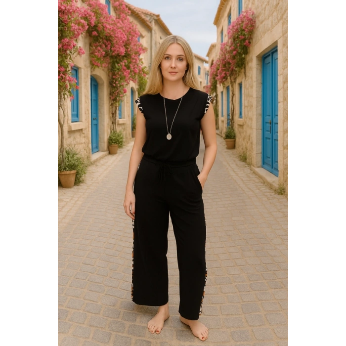 Kadın Yarasa Kol Dijital Baskı Detay Bluz Ve Yanı şerit Detay Kristal Kumaş Pantolon Ikili Takım