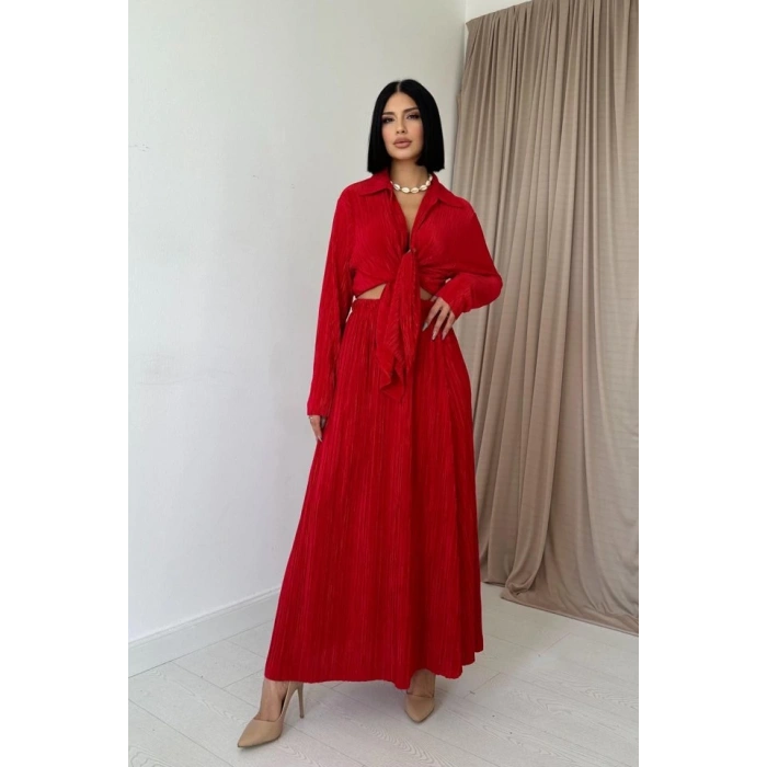 Kırmızı Fitilli Gömlek Ve Uzun Etek Takım