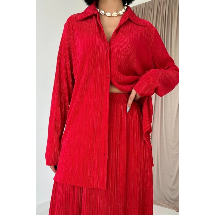 Kırmızı Fitilli Gömlek Ve Uzun Etek Takım