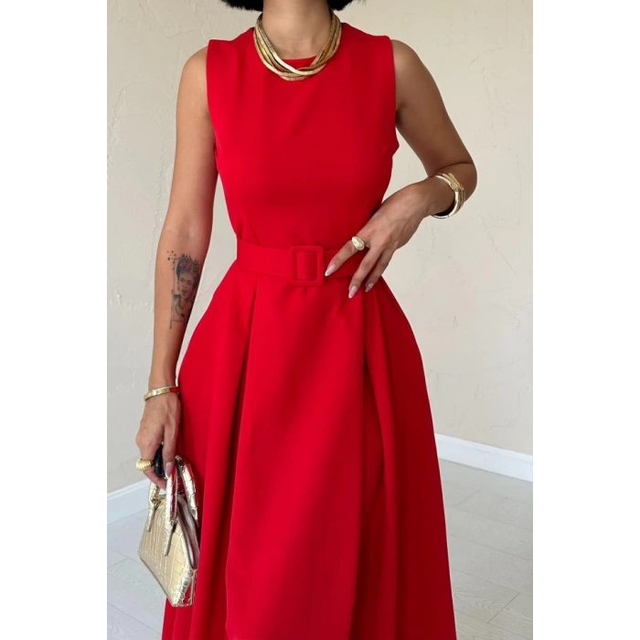 Kırmızı Halter Yaka Kloş Elbise
