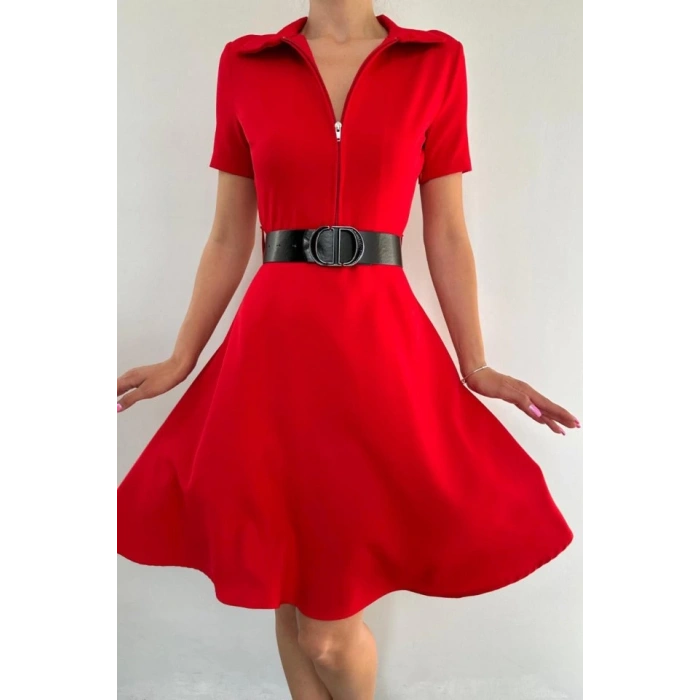 Kırmızı Kemerli Spor Elbise