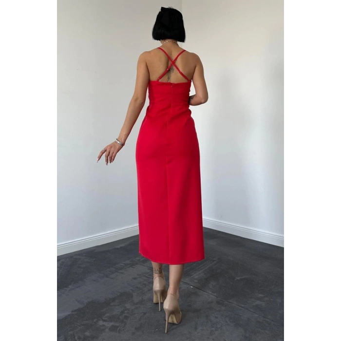 Kırmızı Sırt Dekolteli Elbise