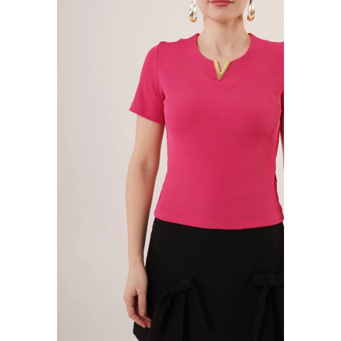 Kısa Kollu Yaka Detaylı Kaşkorse Fuşya Bluz