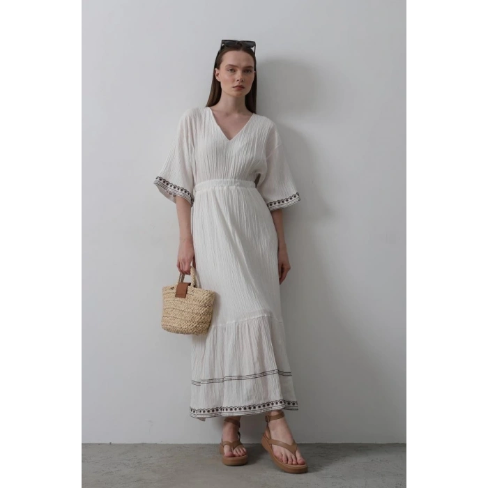 KolEtekNakışlıElbise - Beyaz