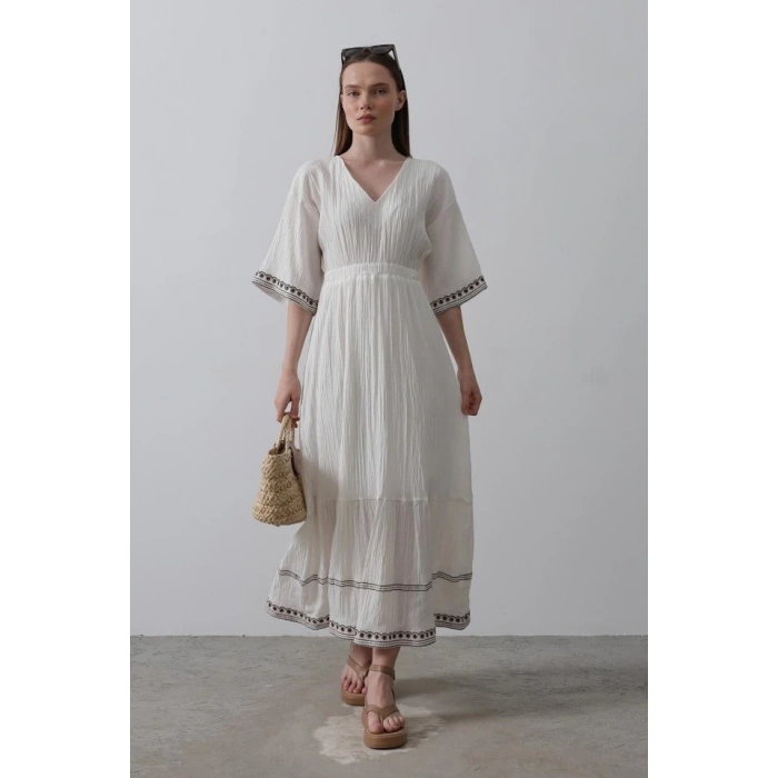 KolEtekNakışlıElbise - Beyaz