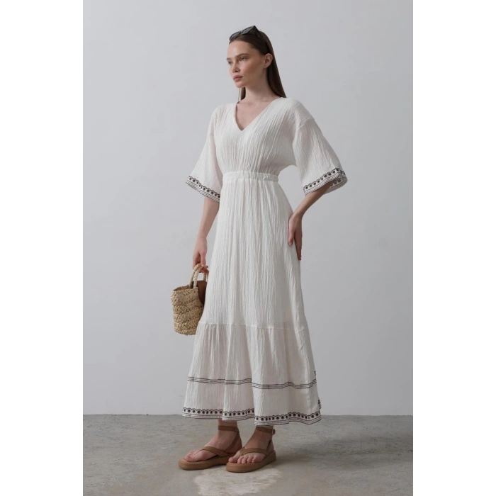 KolEtekNakışlıElbise - Beyaz