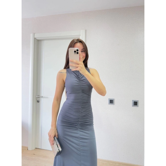 Kolsuz Büzgülü Uzun Elbise - Füme