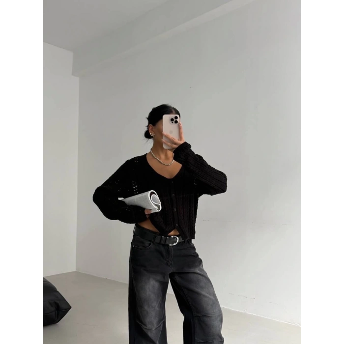 Küçük düğmeli küçük örgülü triko hırka siyah