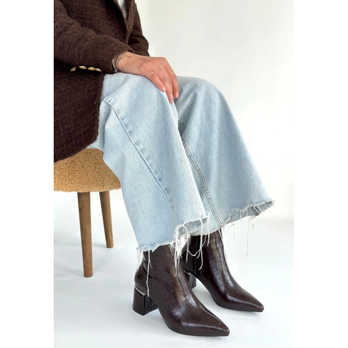 Meça Kahverengi Cilt Topuklu Bot