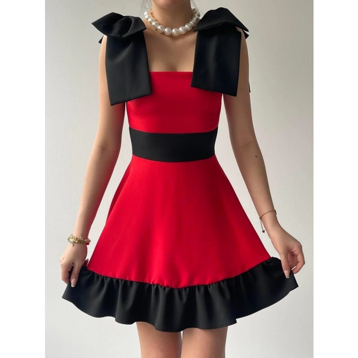 Miron Omuz Fiyonklu Elbise