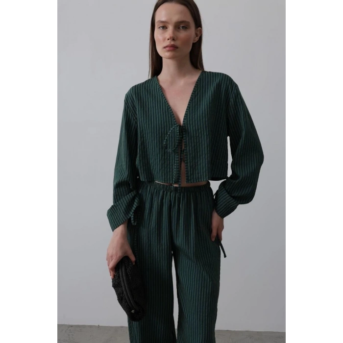 Önü Bağlamalı Crop Takım - Yeşil