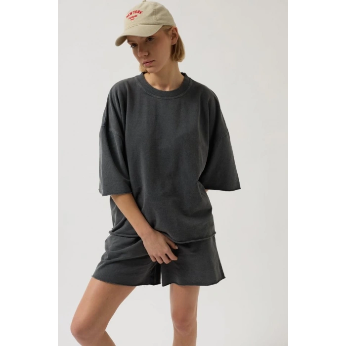 Oversize Lazer Kesim Bisiklet Yaka T-Shirt