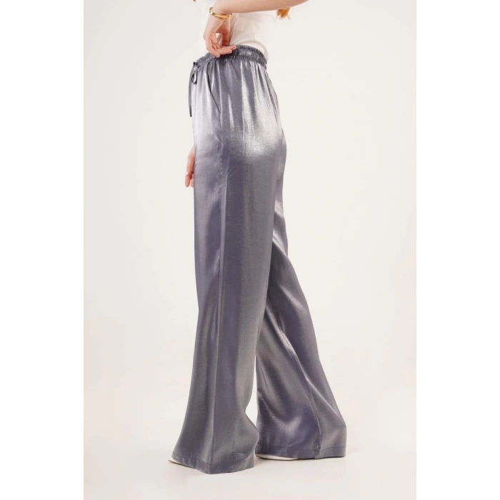 Parlak Görünümlü Cepli Mor Bol Paça Pantolon