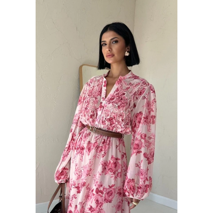 Pembe Biye Detaylı Elbise