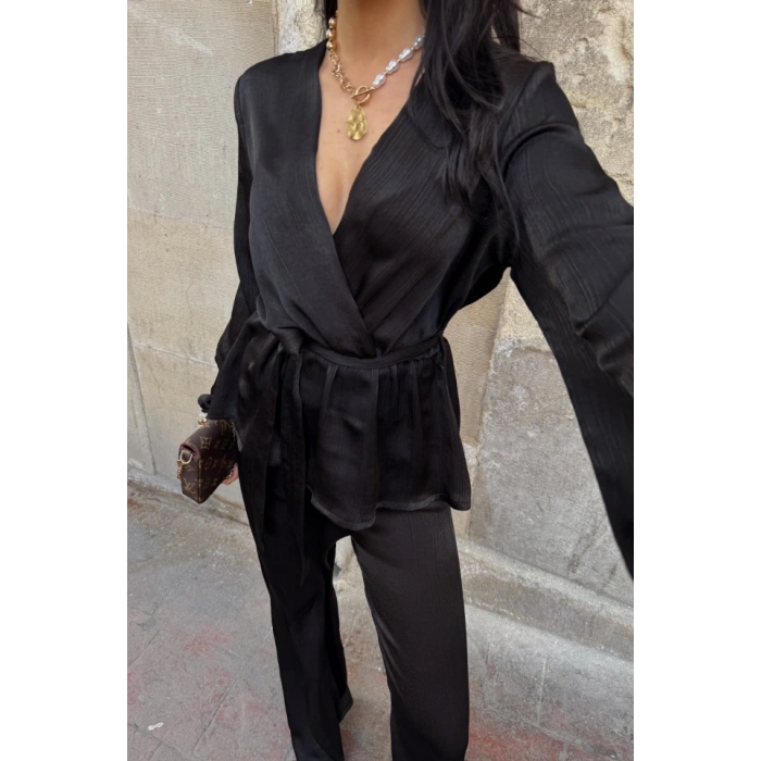 SATEN KRUVAZE BAĞLAMALI BLUZ- PANTOLON TAKIM - Siyah