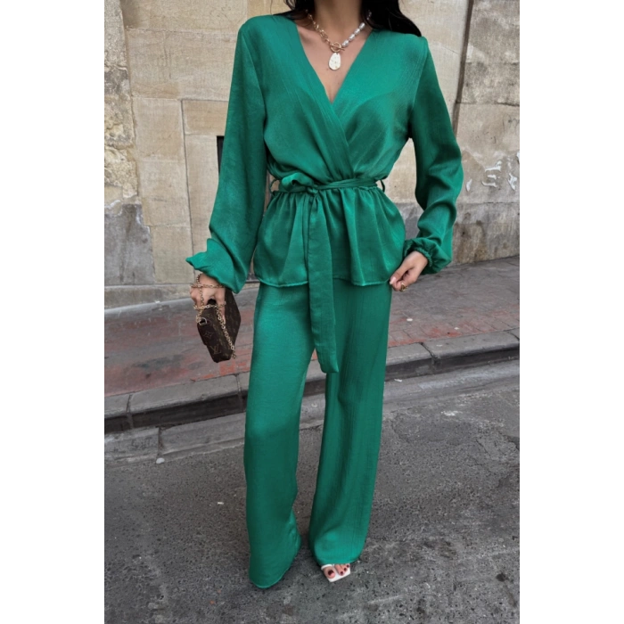 SATEN KRUVAZE BAĞLAMALI BLUZ- PANTOLON TAKIM - Yeşil