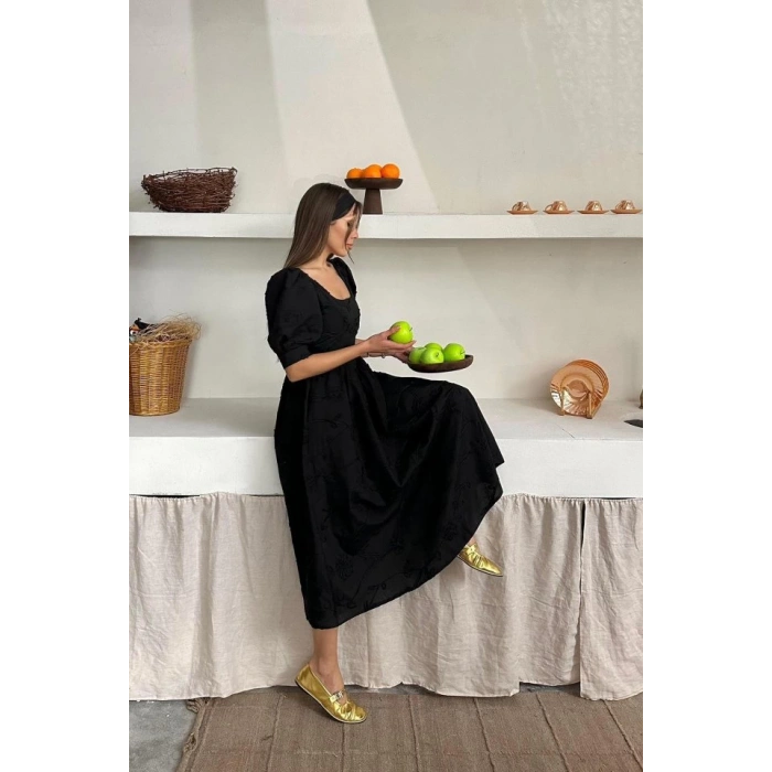 Siyah Balon Kollu Brode Elbise