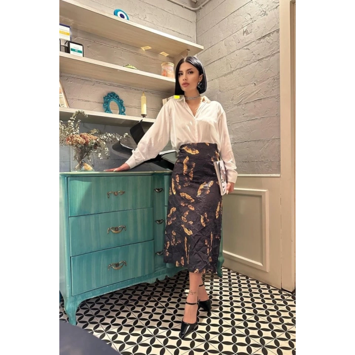 Siyah Baskılı Kroşetalı Etek