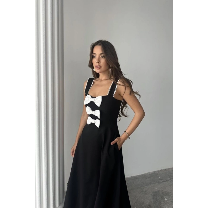 Siyah Fiyonk Garnili Dantelli Elbise