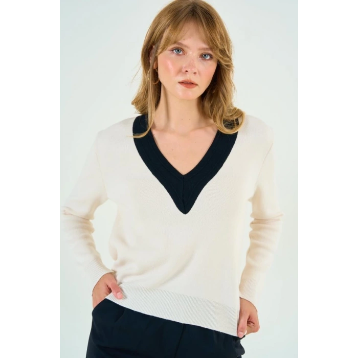 V Yaka Triko Kazak - Krem-Siyah