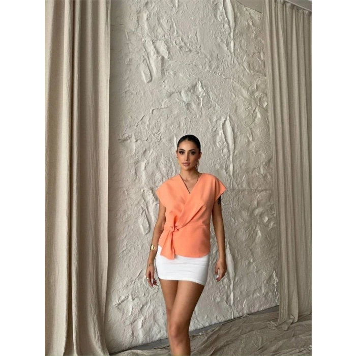 YANDAN BAĞLAMA DETAYLI KOLSUZ BLUZ - Somon