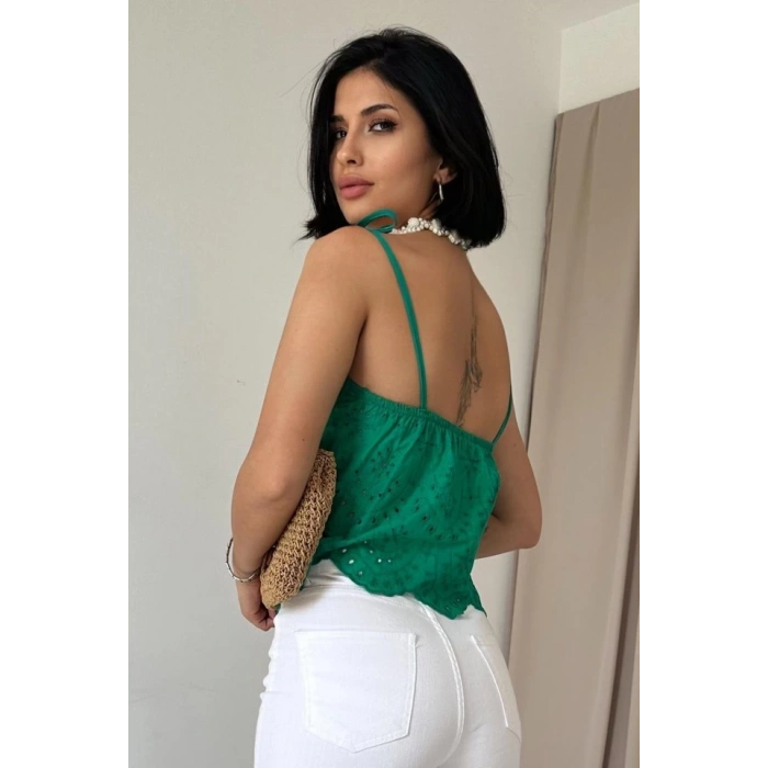 Yeşil Bağcıklı Brode Bluz