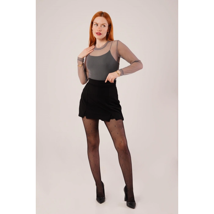 Yırtmaç Detaylı Siyah Mini Etek