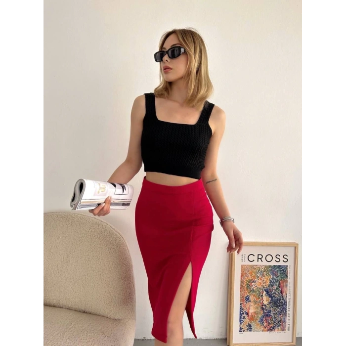 Yırtmaçlı esnek kumaş midi boy etek koyu kırmızı