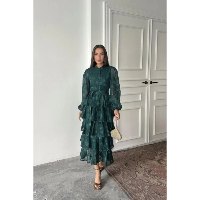 Zümrüt Valonlu Şeritli Kat Kat Elbise