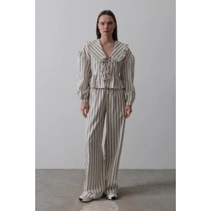 Bebe Yakalı Önü Bağlamalı Takım - Natür