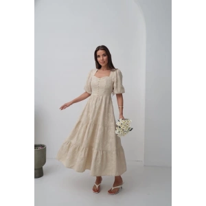 Bej Süs Düğmeli Balon Kollu Elbise