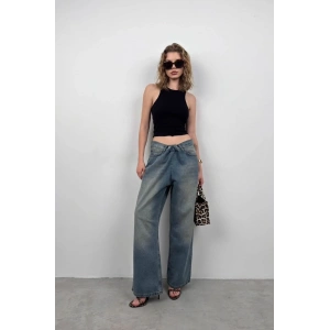 Halter Yaka Kolsuz Bluz