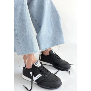 Jowen Siyah Cilt Beyaz Detaylı Bağcıklı Spor Ayakkabı