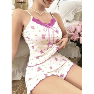 Kadın Ayıcık ve Çiçek Desenli Şortlu Gecelik Takım 5113