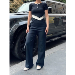 Kadın Bisiklet Yaka Asimetrik Kesim Atlet Detay Bluz Ve Yüksek Bel Bol Paça Pantolon Ikili Takım