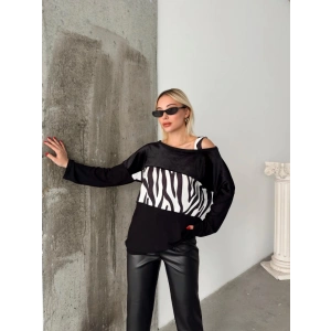 Kadın Kadife Kumaş Zebra Desenli Omuz Detay Uzun Kollu Bluz