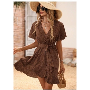 Kadın Kısa Kelebek Kollu Kruvaze Yakalı Belden Kuşaklı Kısa Desenli Süprem Elbise