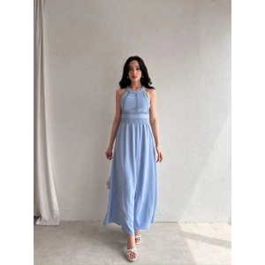 Kadın Krinkil Kumaş Beli Gipeli Halter Yaka Maxi Boy Elbise