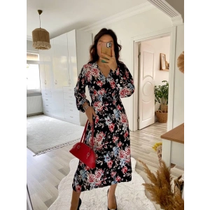 Kadın Uzun Kollu Kruvaze Yaka Beli Lastikli Yandan Yırtmaçlı Desenli Dalgıç Elbise