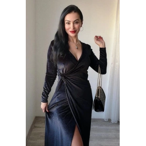 Kadın Uzun Kollu Kruvaze Yaka Yırtmaçlı Kadife Elbise