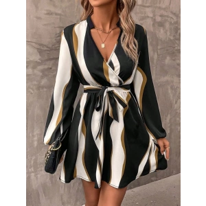 Kadın Uzun Kollu Kruvaze Yakalı Desenli Modal Mini Elbise