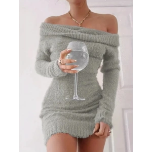 Kadın Uzun Kollu Omuzlardan Açık Kısa şardonlu Triko Elbise