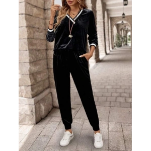 Kadın Uzun Kollu V Yaka Kadife Bluz Ve Pantolon Ikili Takım