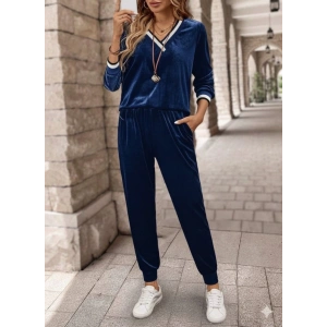 Kadın Uzun Kollu V Yaka Kadife Bluz Ve Pantolon Ikili Takım